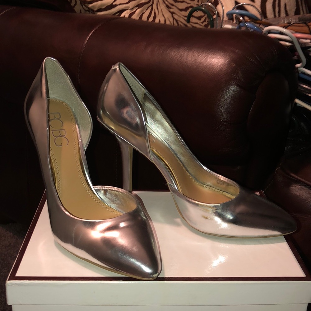Silver metallic pointy toe BCBG